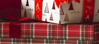 Barnardos Christmas present wrapping session in Orange, NSW