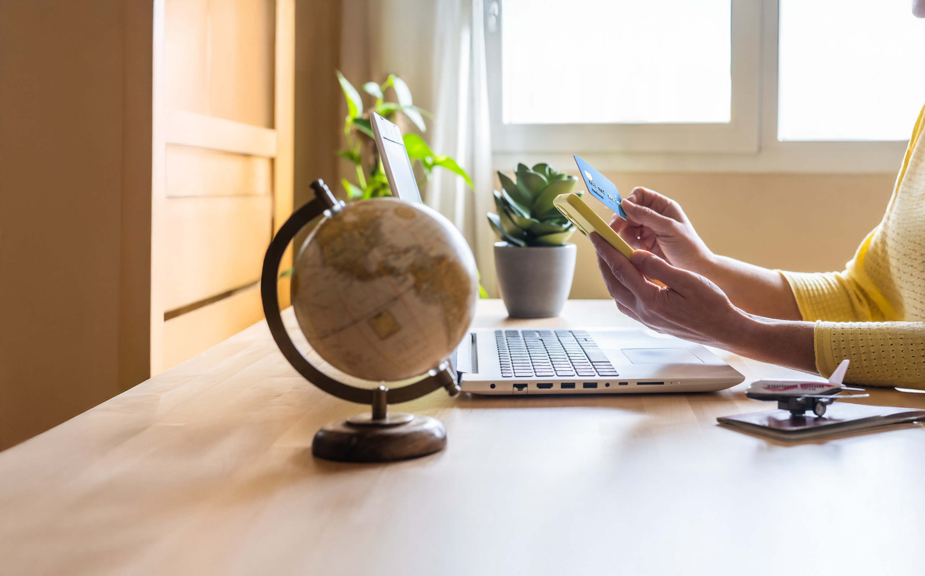 Travel smart: Protect yourself from holiday scams